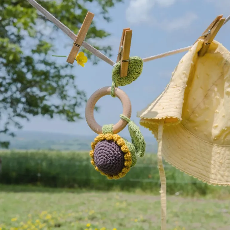 Anneau de dentition "Eté" hochet en crochet en coton bio The veggy toys<MyuM Cheap