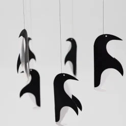 Mobile en papier "La parade des pingouins"<Flensted Mobiles Outlet