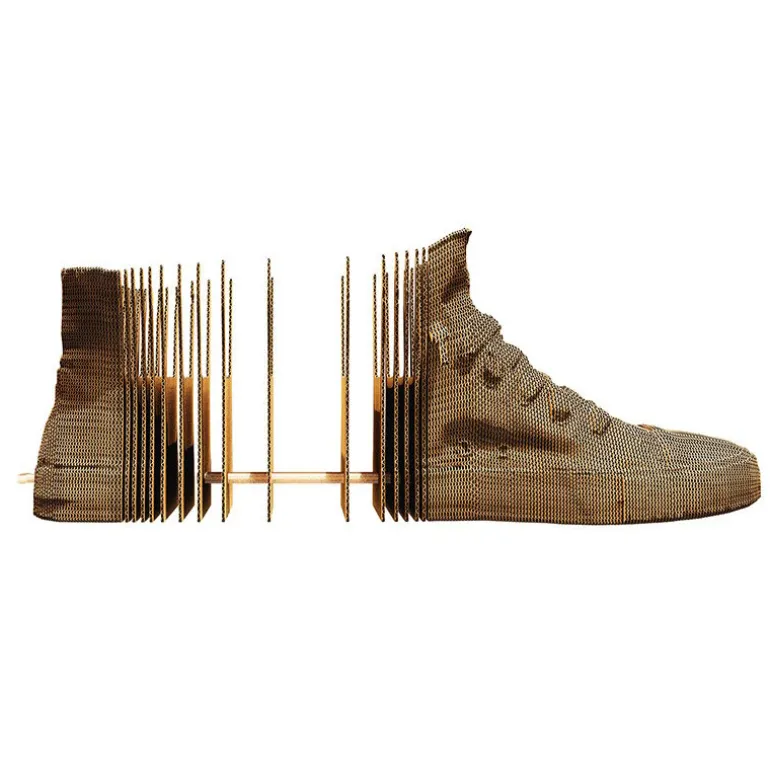 Puzzle sculpture 3D en carton - Sneaker montante -<Cartonic Discount
