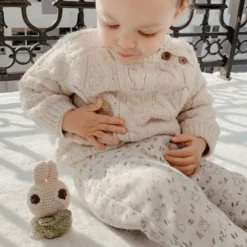 "Pinpin le lapin" hochet pour bébé en crochet en coton bio The veggy toys<MyuM Best