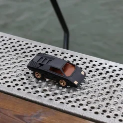 Voiture UFO noire<Playforever Best Sale